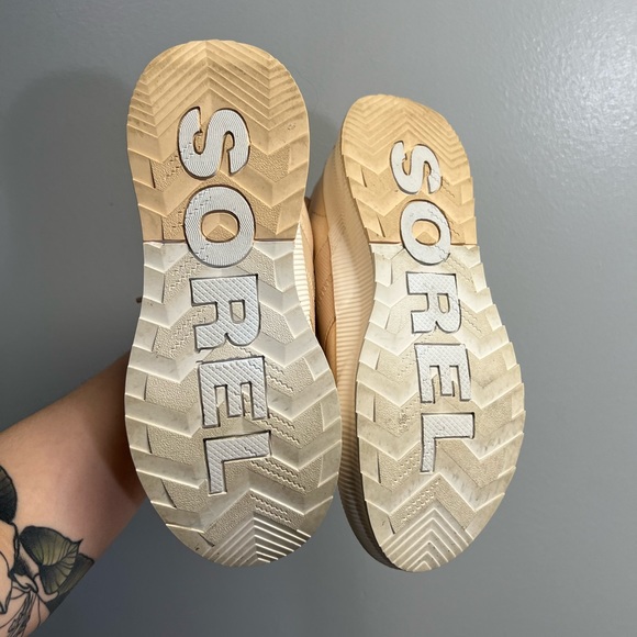 Womens Sorel Out About Waterproof Low Rise Platform Peach Color Sneaker - Sz 8 - Picture 5 of 5